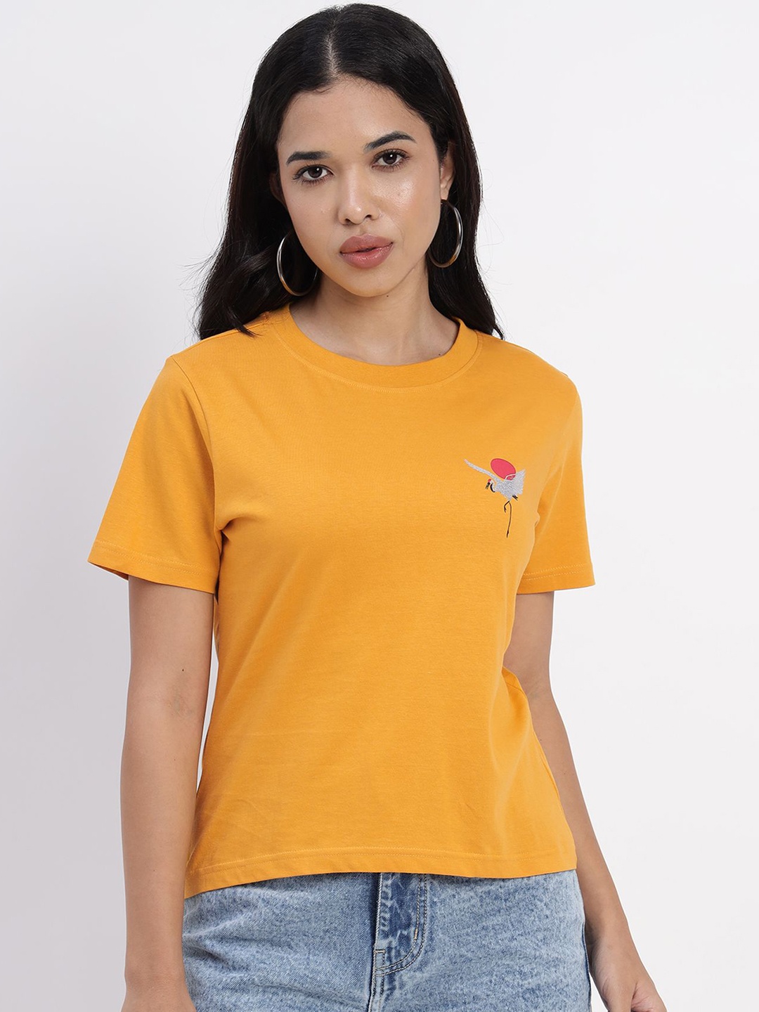 

Sands of India Women T-shirt, Gold