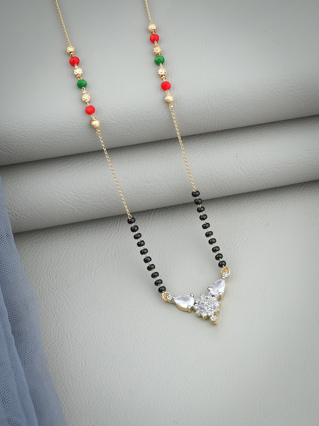 

Wynona Mangalsutra, Gold