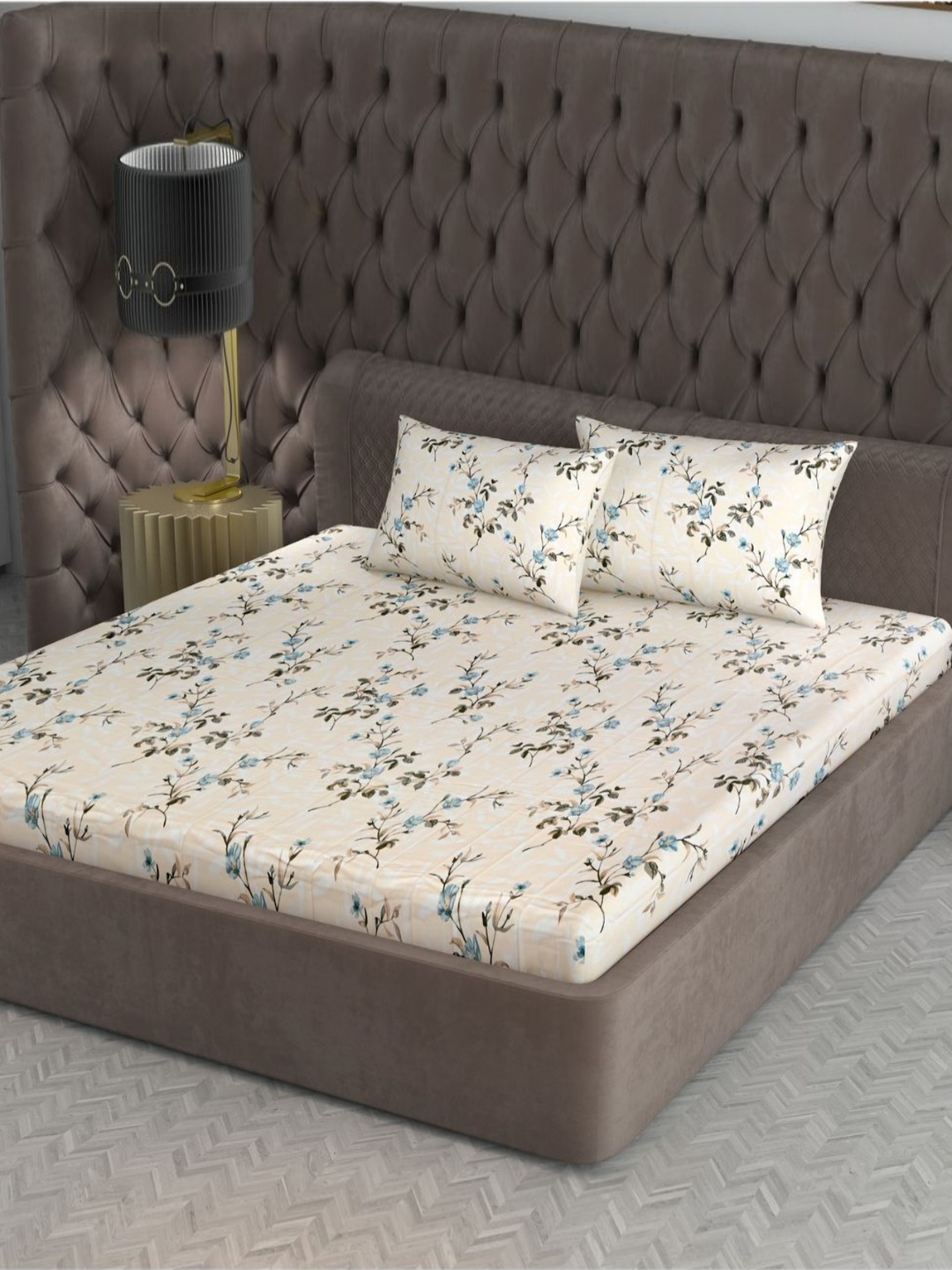 

Divine Casa Beige & Blue 200 TC King Bedsheet with 2 Pillow Covers