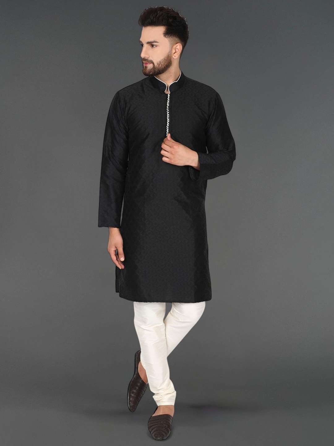 

SKAVIJ Geometric Woven Design Mandarin Collar Long Sleeves Regular Kurta With Churidar, Black