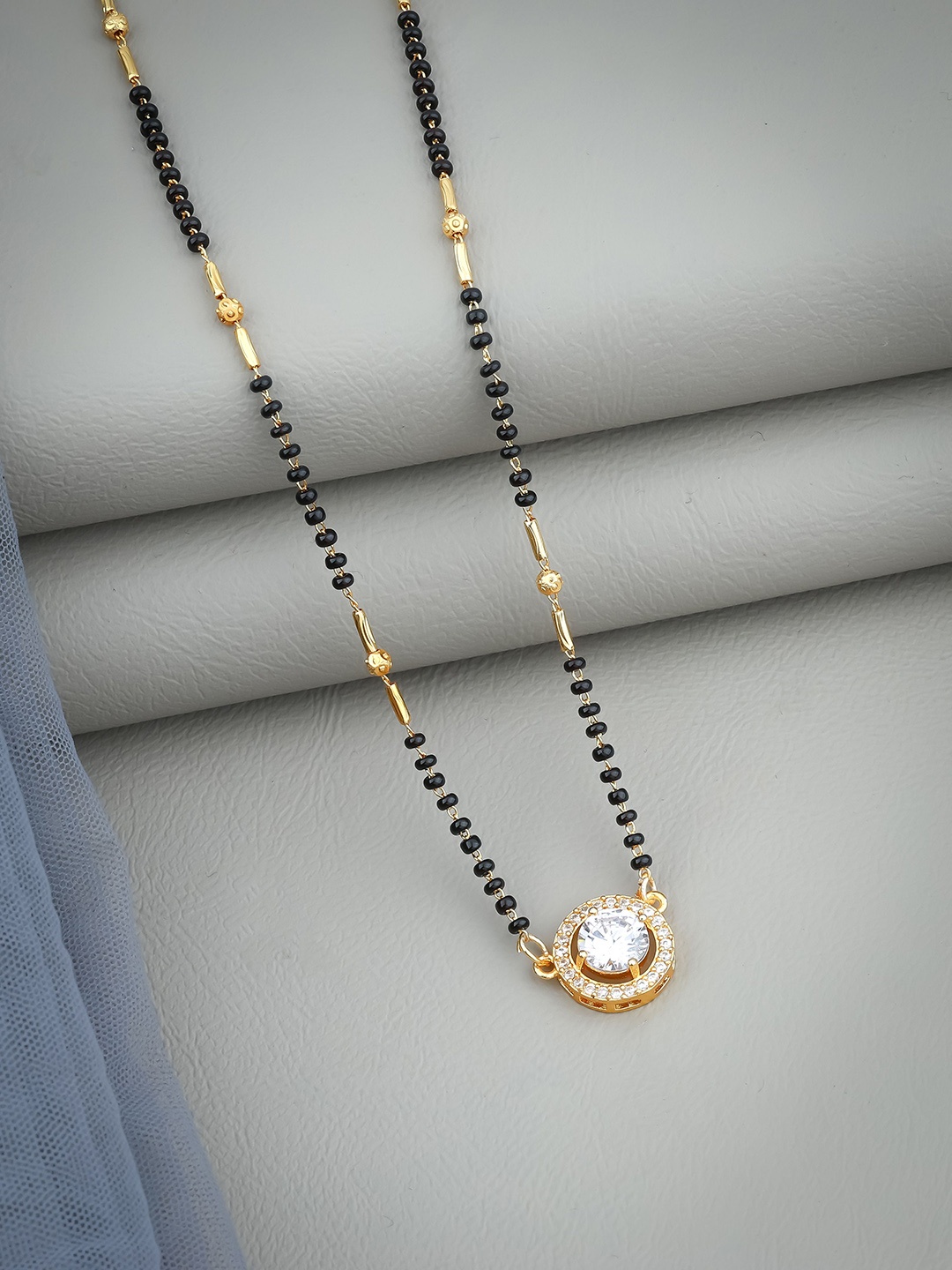 

Wynona Mangalsutra, Gold