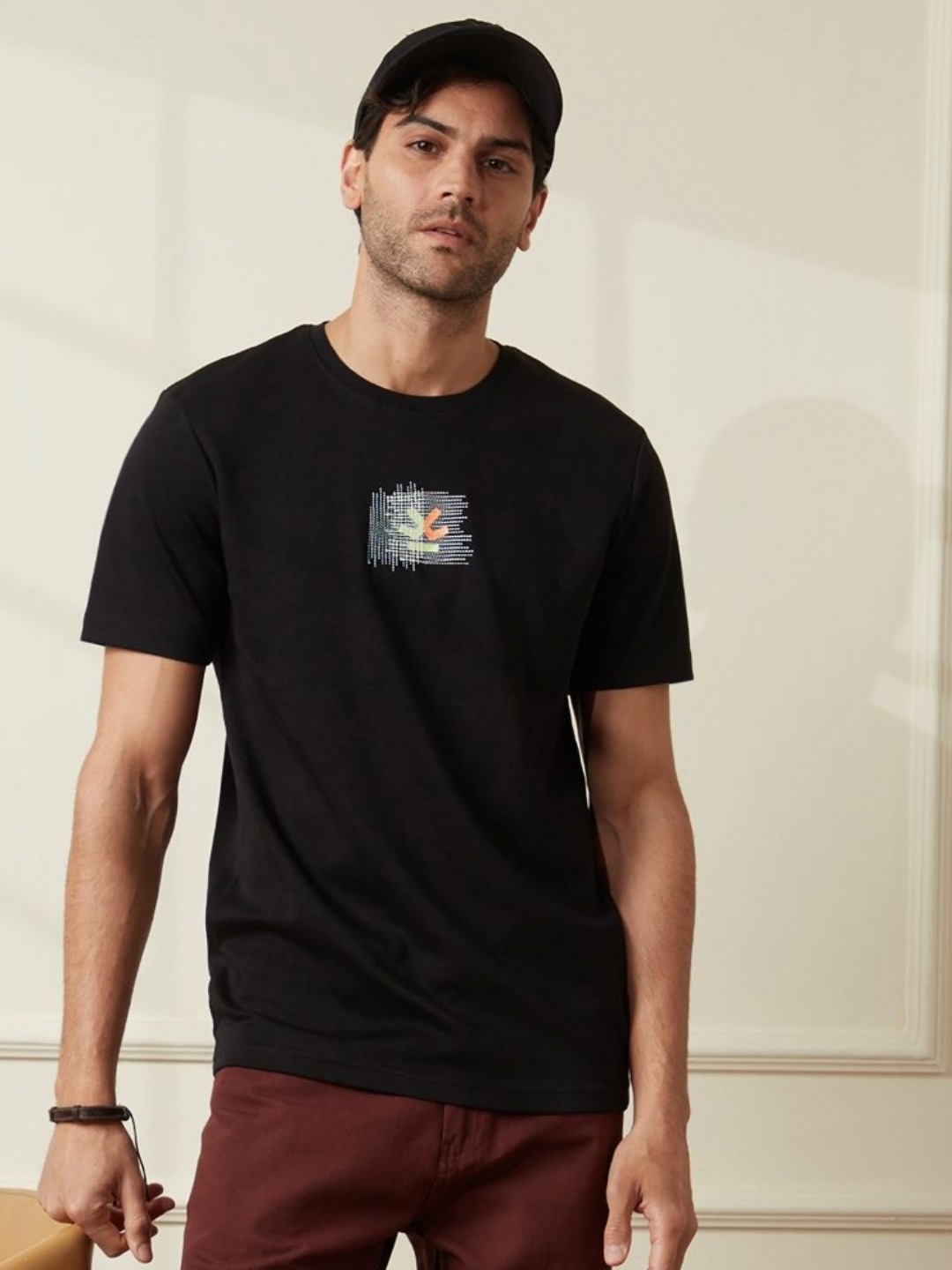 

WROGN Men Pockets Slim Fit T-shirt, Black
