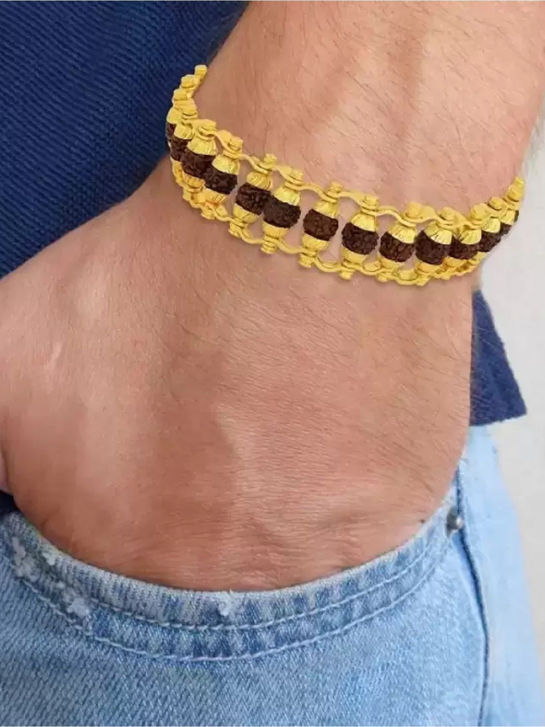 

RUHI COLLECTION Unisex Gold-Plated Charm Bracelet