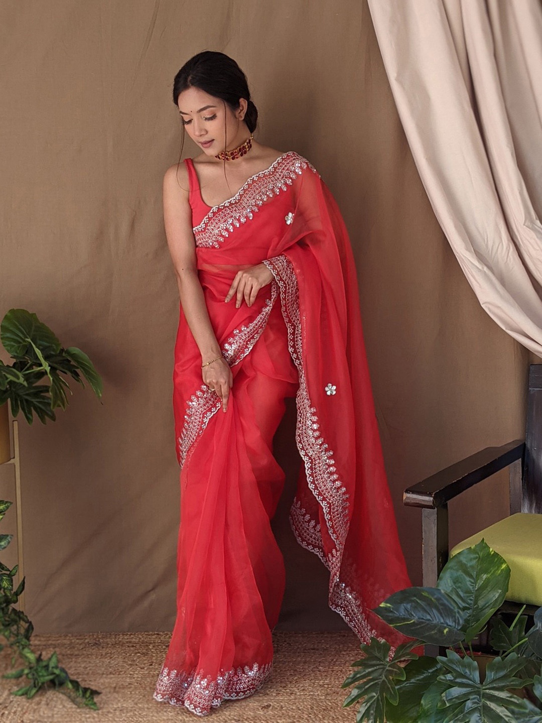 

Anouk Floral Sequinned Organza Saree, Red