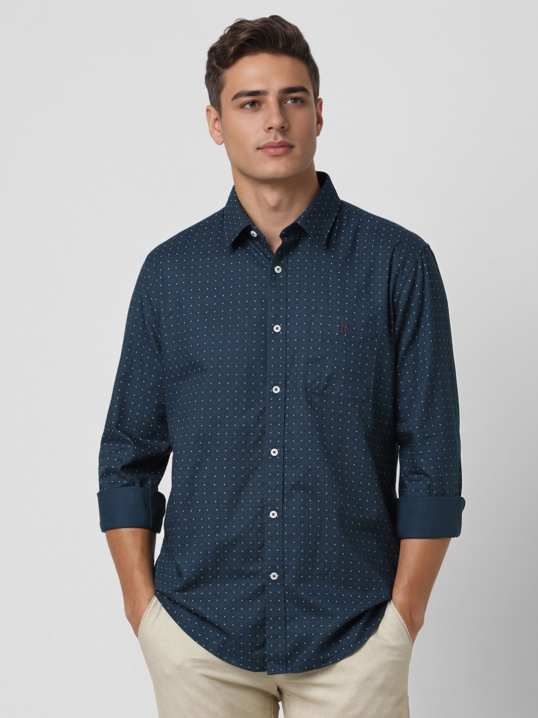 

Van Heusen Sport Men Slim Fit Opaque Printed Casual Shirt, Blue