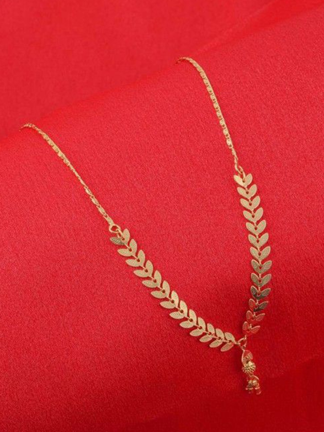 

Wynona Gold-Plated Artificial Beads Mangalsutra