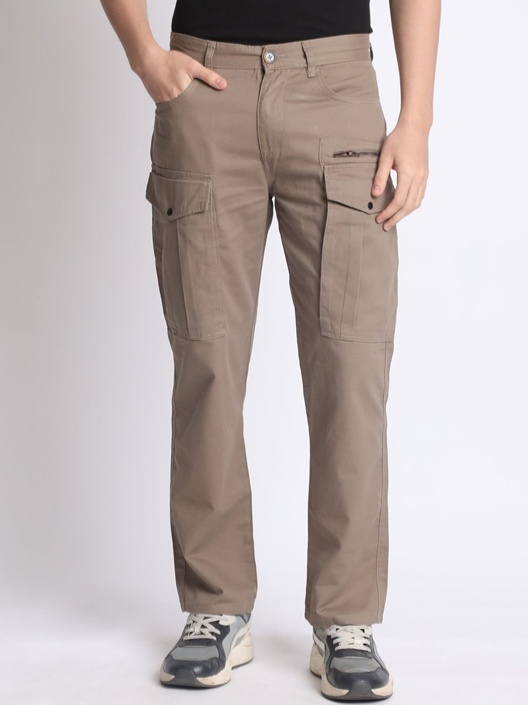 

The Roadster Lifestyle Co Men Pure Cotton Mid-Rise Cargo Trouser, Brown