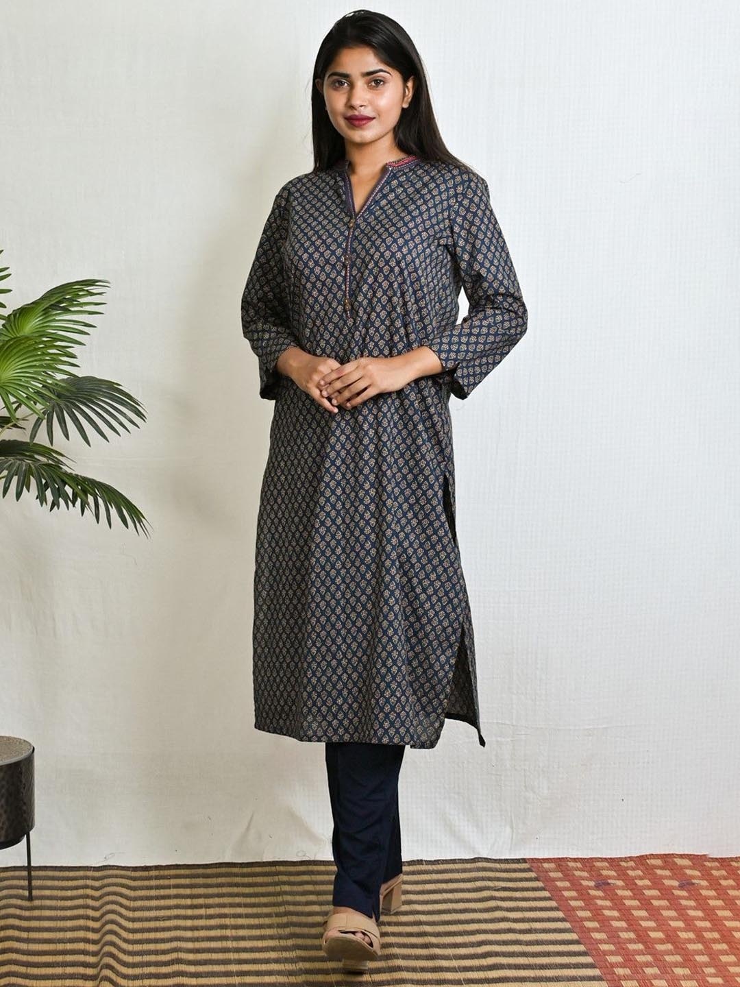 

Earthwear Floral Printed Mandarin Collar Cotton Regular A-Line Kurta, Navy blue