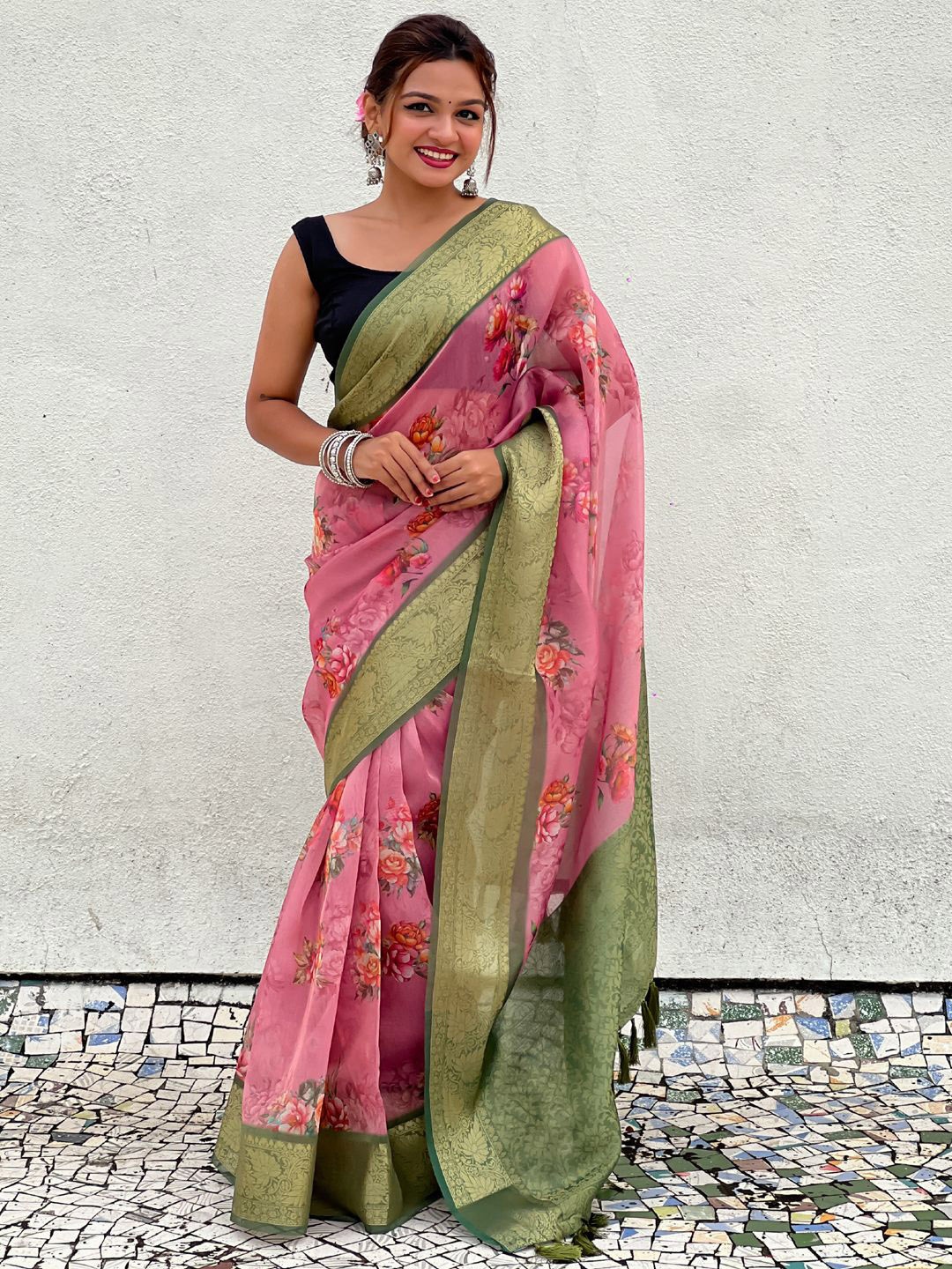 

Panzora Floral Zari Tissue Saree, Pink