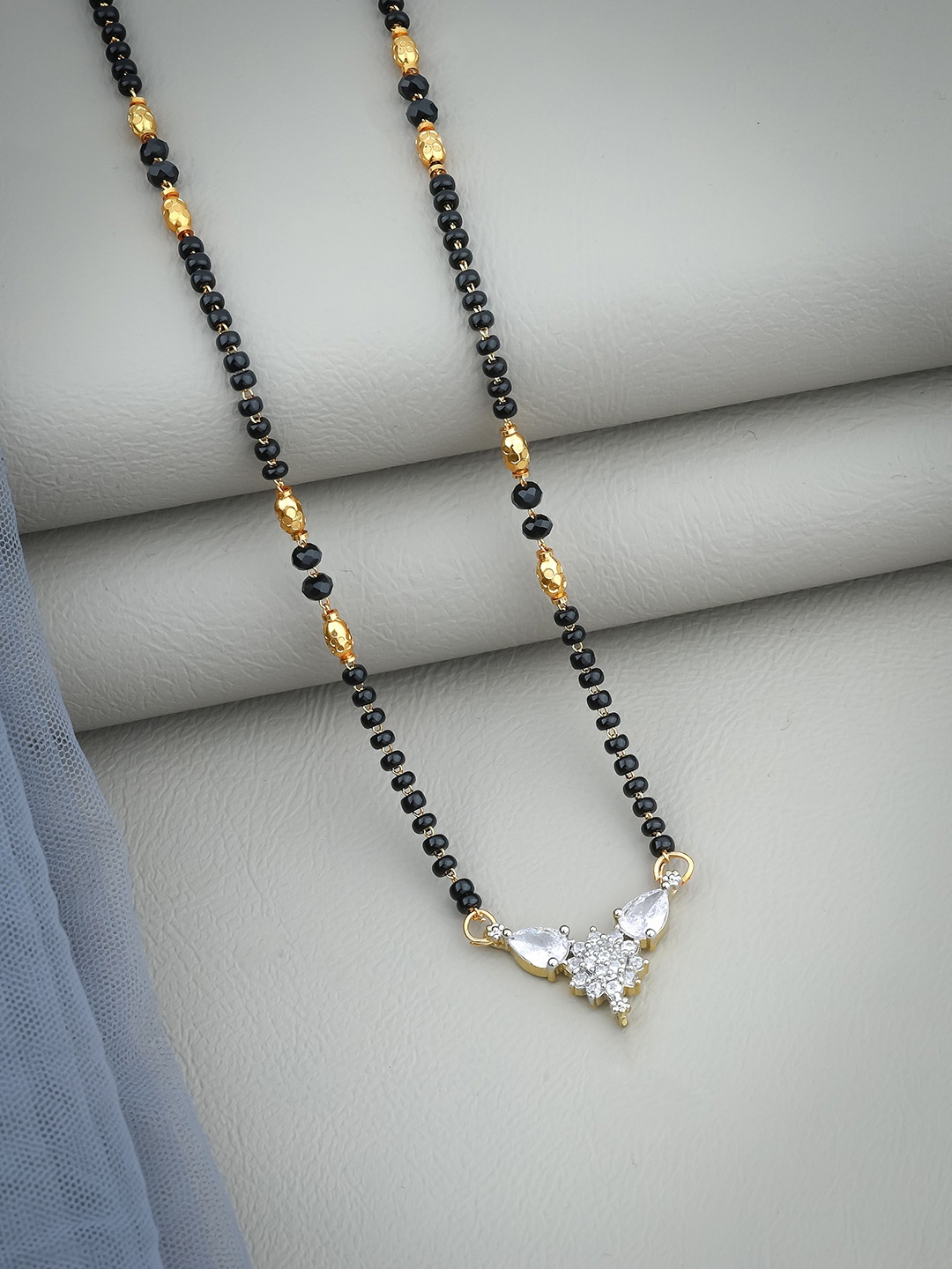 

Wynona Mangalsutra, Gold