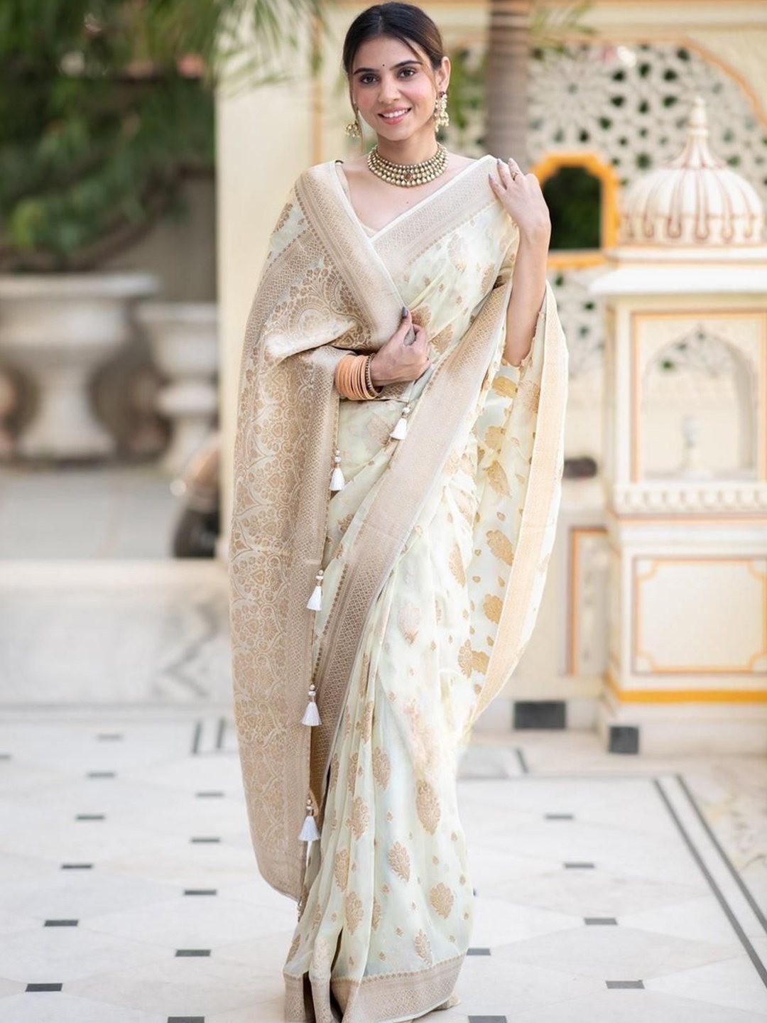 

S.K.C Women Banarasi Silk Saree, Off white