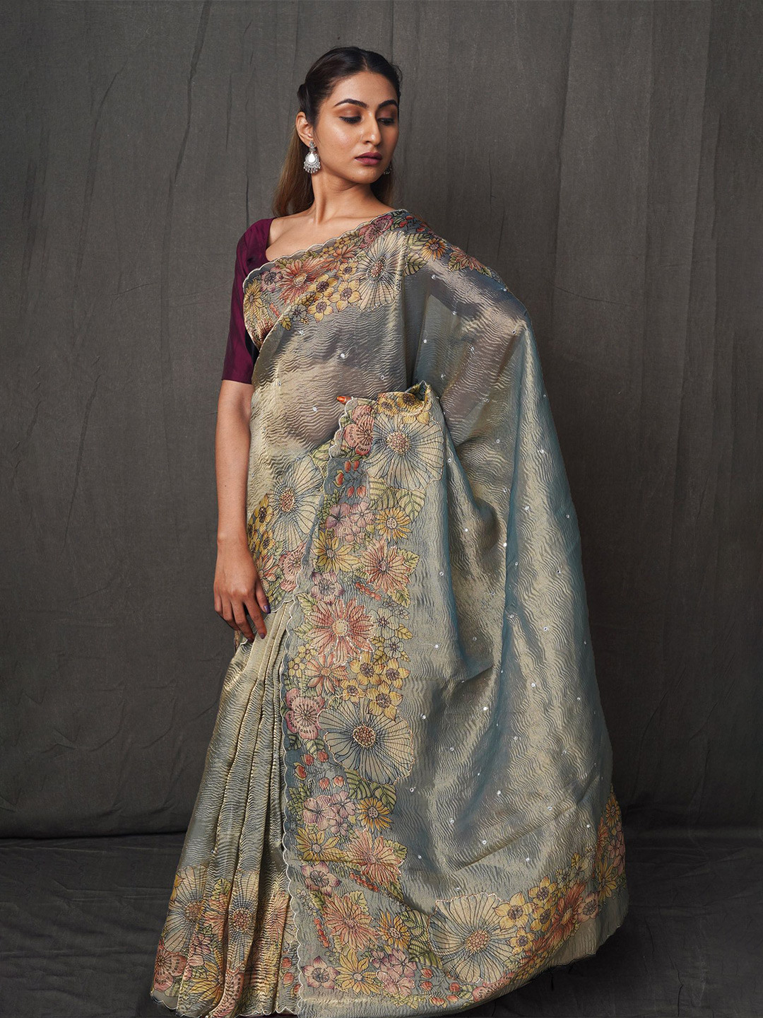 

Unnati Silks Floral Beads and Stones Organza Block Print Saree, Blue