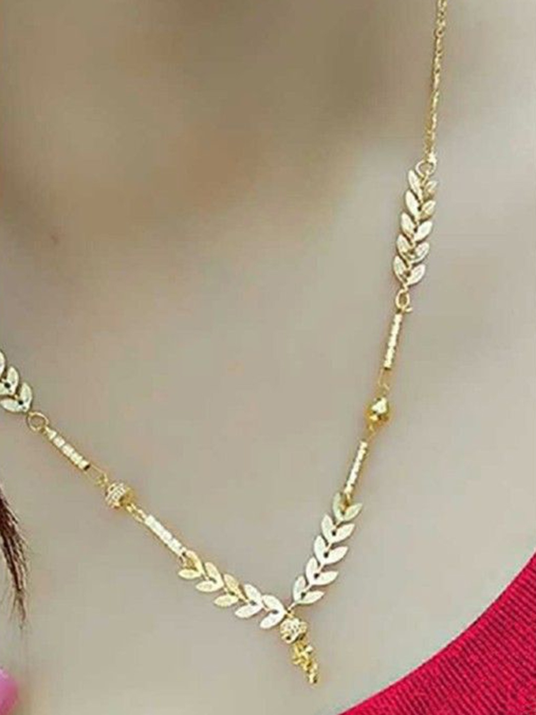 

Wynona Gold-Plated Artificial Beads Mangalsutra