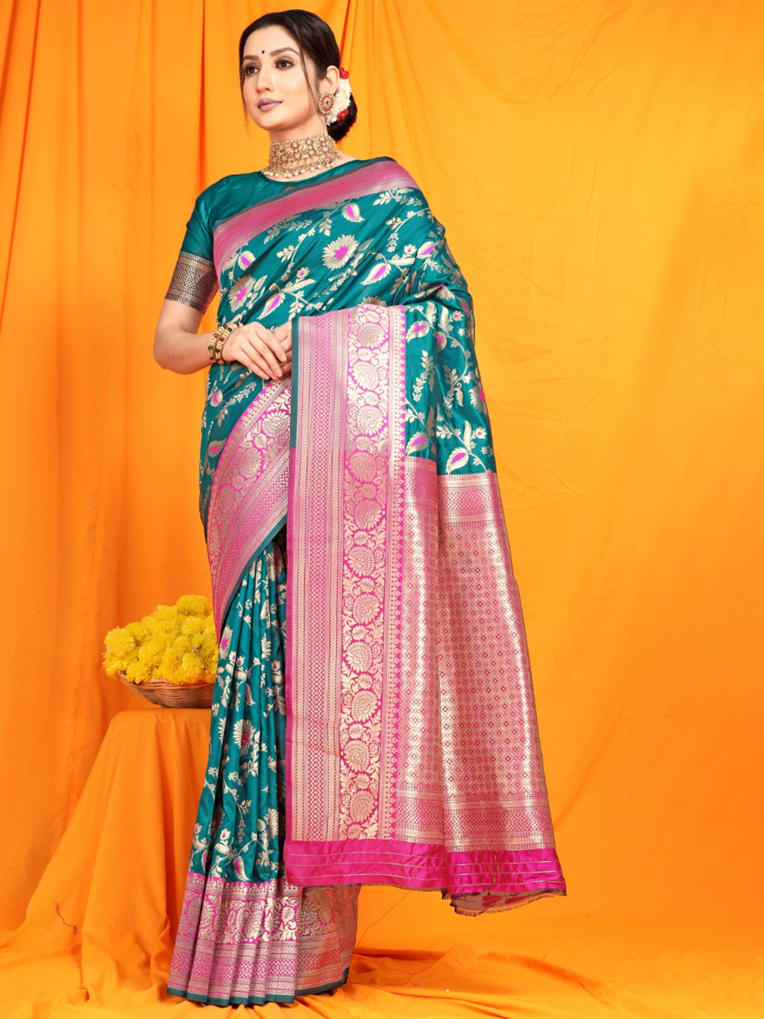 

Royal Rajgharana Saree Woven Design Zari Pure Silk Banarasi Sarees, Teal