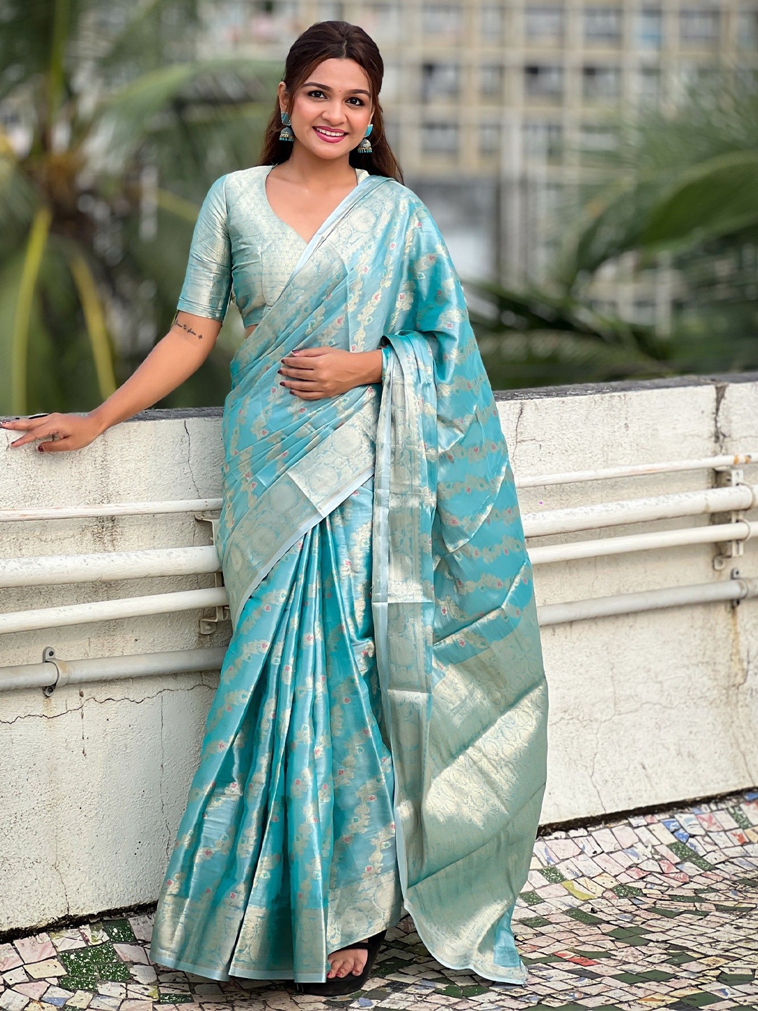 

KSM PRINTS Woven Design Zari Silk Blend Saree, Blue