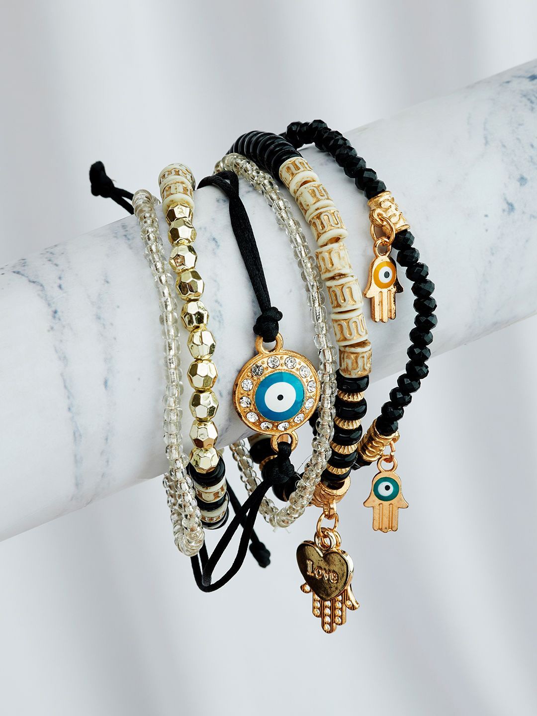 

JOKER & WITCH Women 6 Bracelet, Black