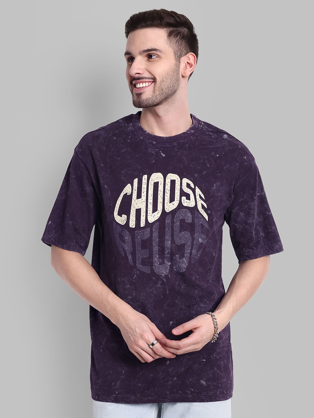

The Roadster Lifestyle Co Printed Pure Cotton Relaxed-Fit T-Shirt, Purple