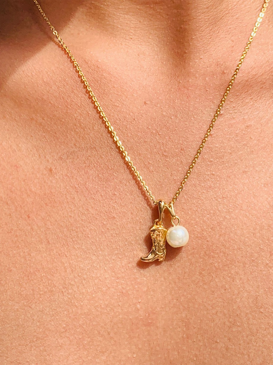 

Just Lil Things Pearls Beaded Minimal Chain, Gold