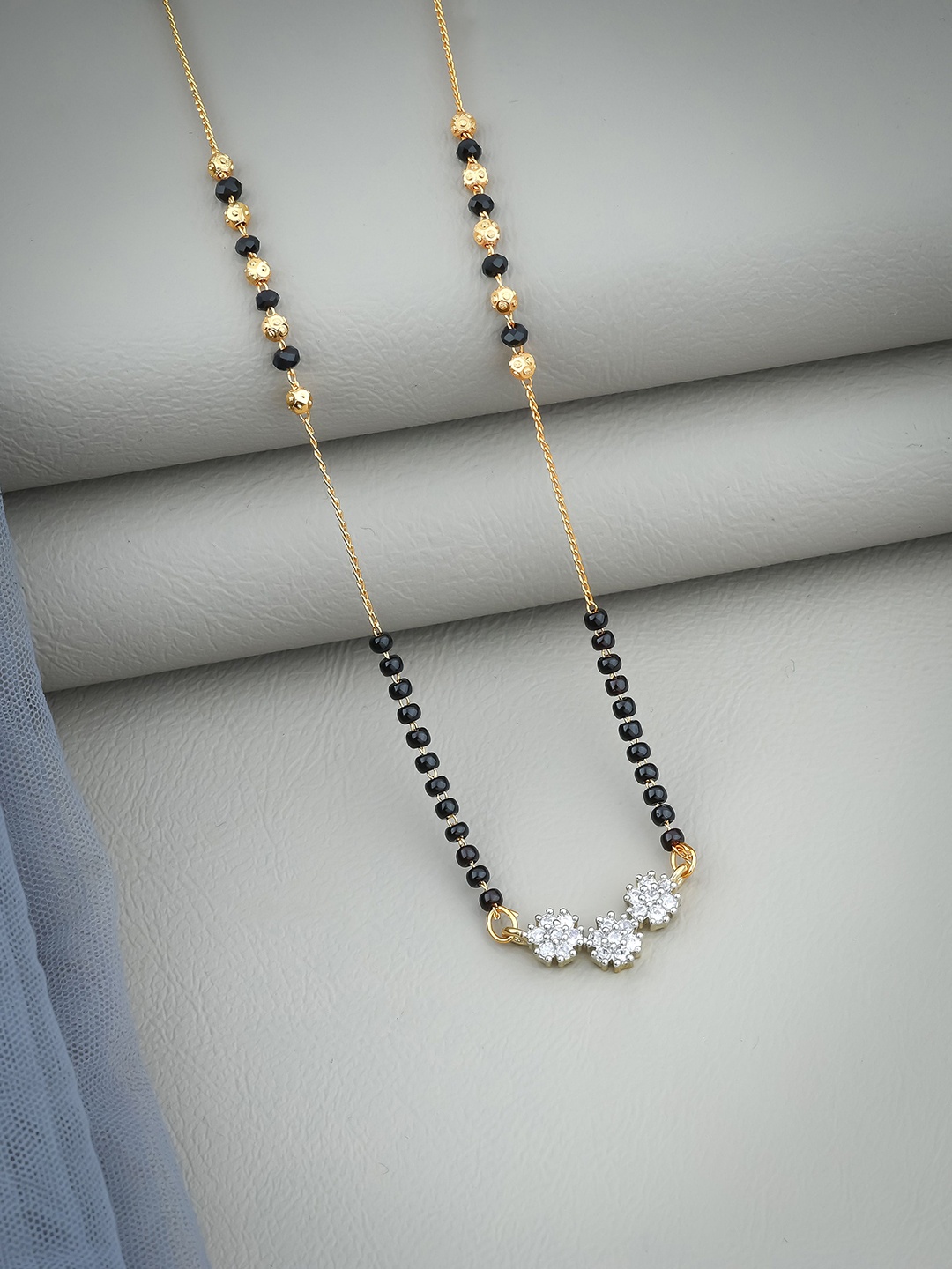 

Wynona Mangalsutra, Gold