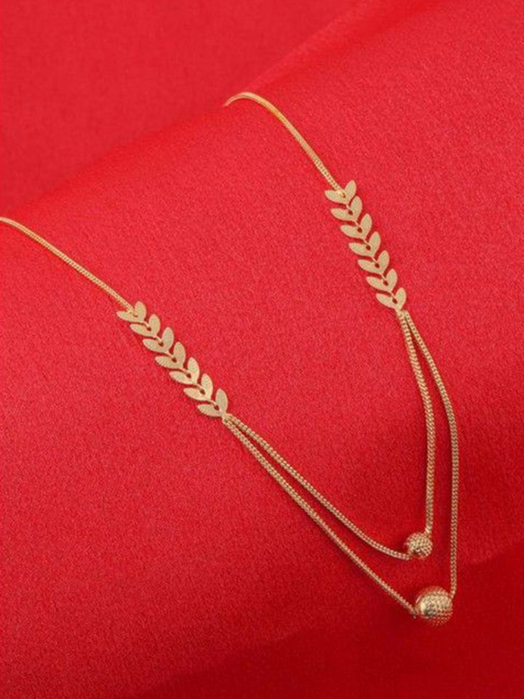 

Wynona Gold-Plated Artificial Beads Mangalsutra