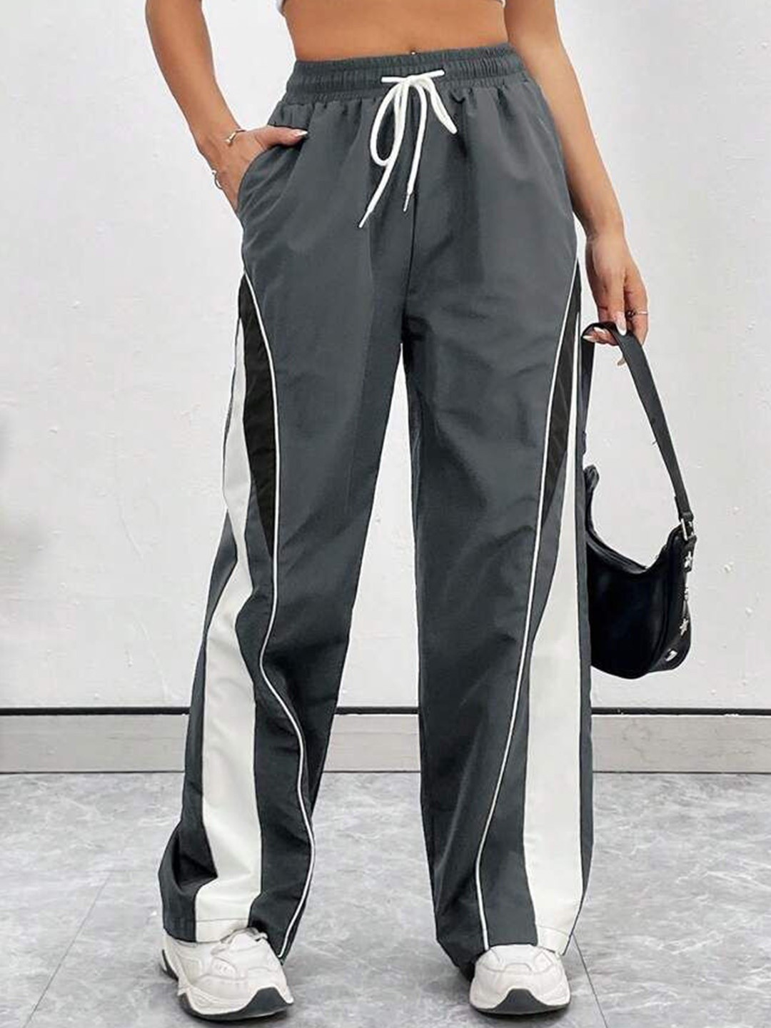 

TABADTOD Women Striped Relaxed Loose Fit Trousers, Grey