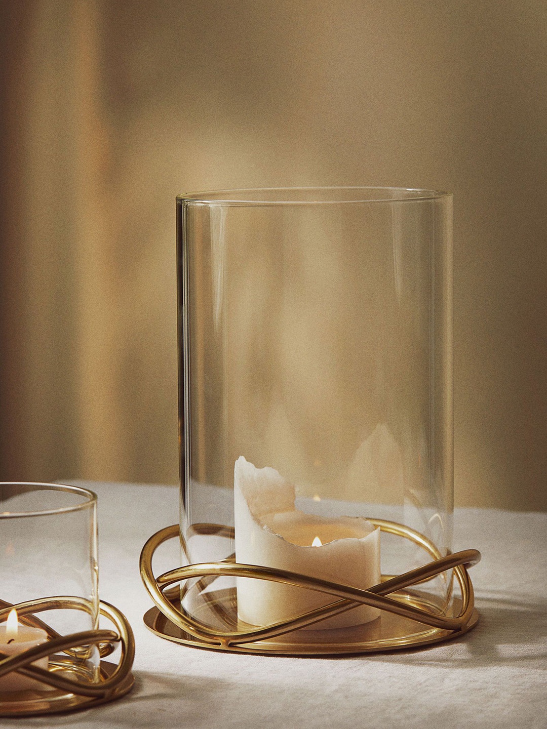 

H&M Gold-Toned and Transparent Metal And Glass Candle Lantern