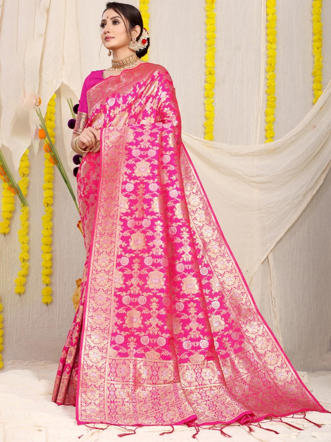 

Royal Rajgharana Saree Woven Design Zari Pure Silk Banarasi Sarees, Pink