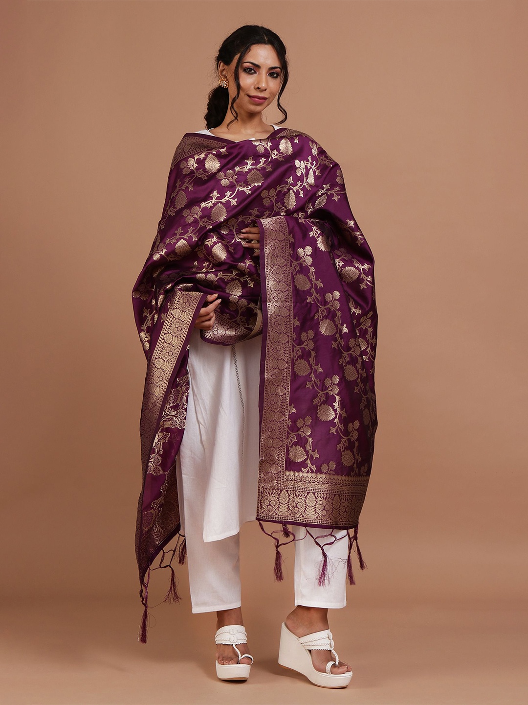 

TJORI Floral Woven Design Zari Cotton Dupatta, Purple