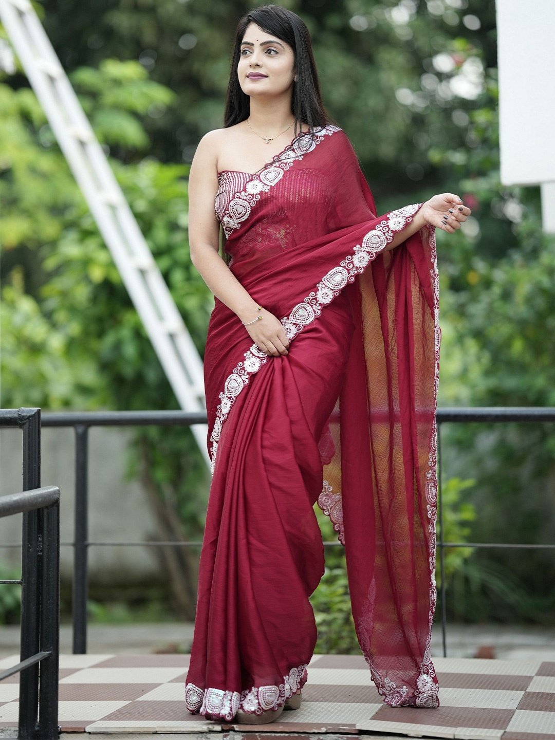 

KSM PRINTS Sequinned Poly Chiffon Saree, Maroon