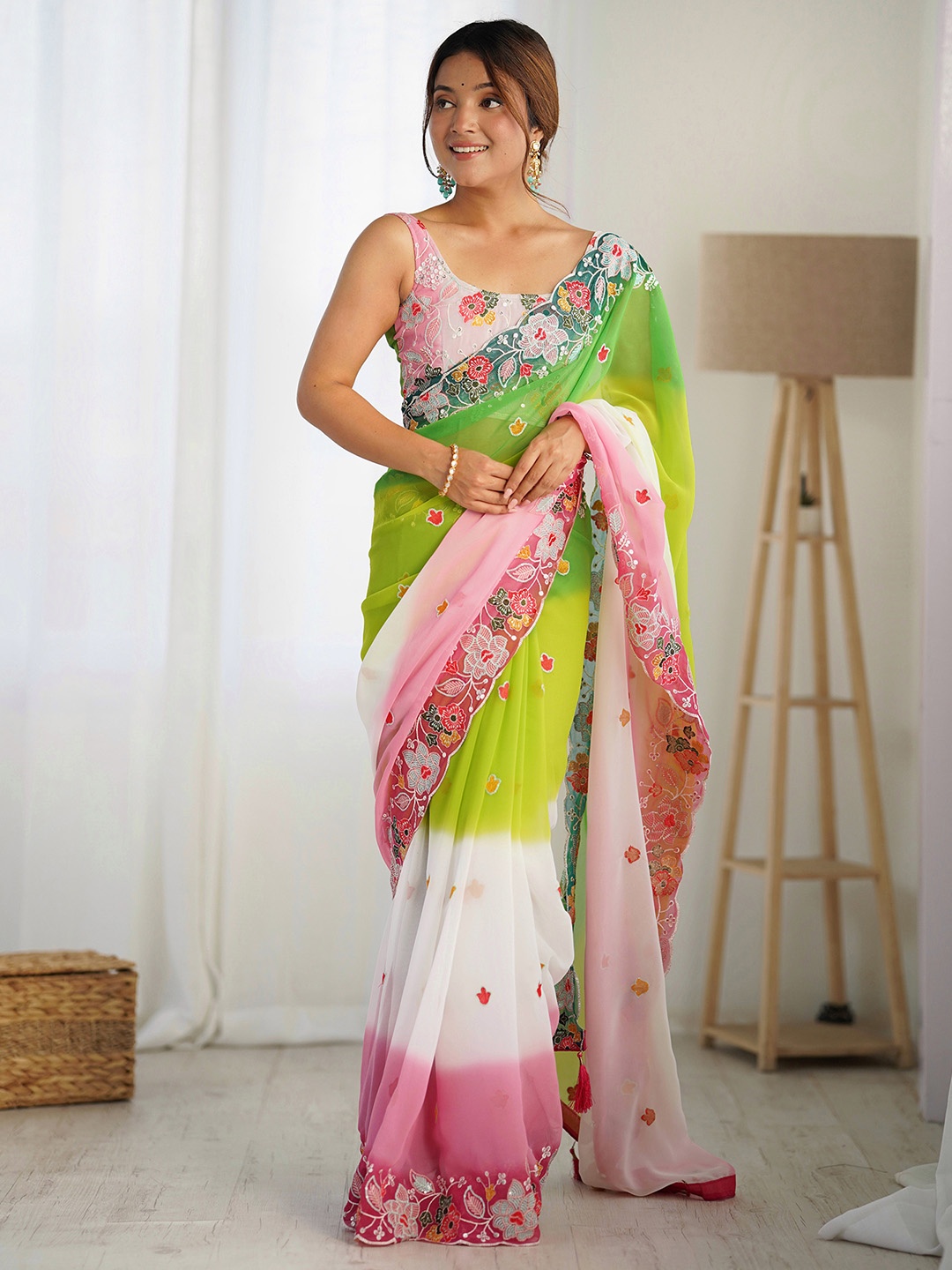 

Satrani Floral Sequinned Pure Georgette Saree, Green