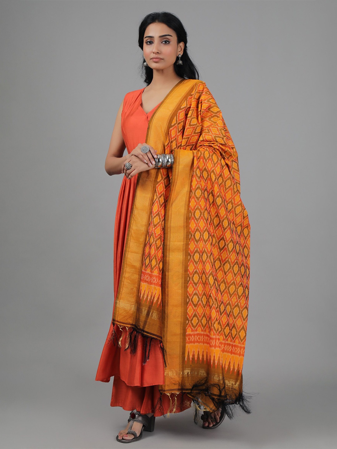 

TJORI Printed Cotton Tasselled Dupatta, Yellow