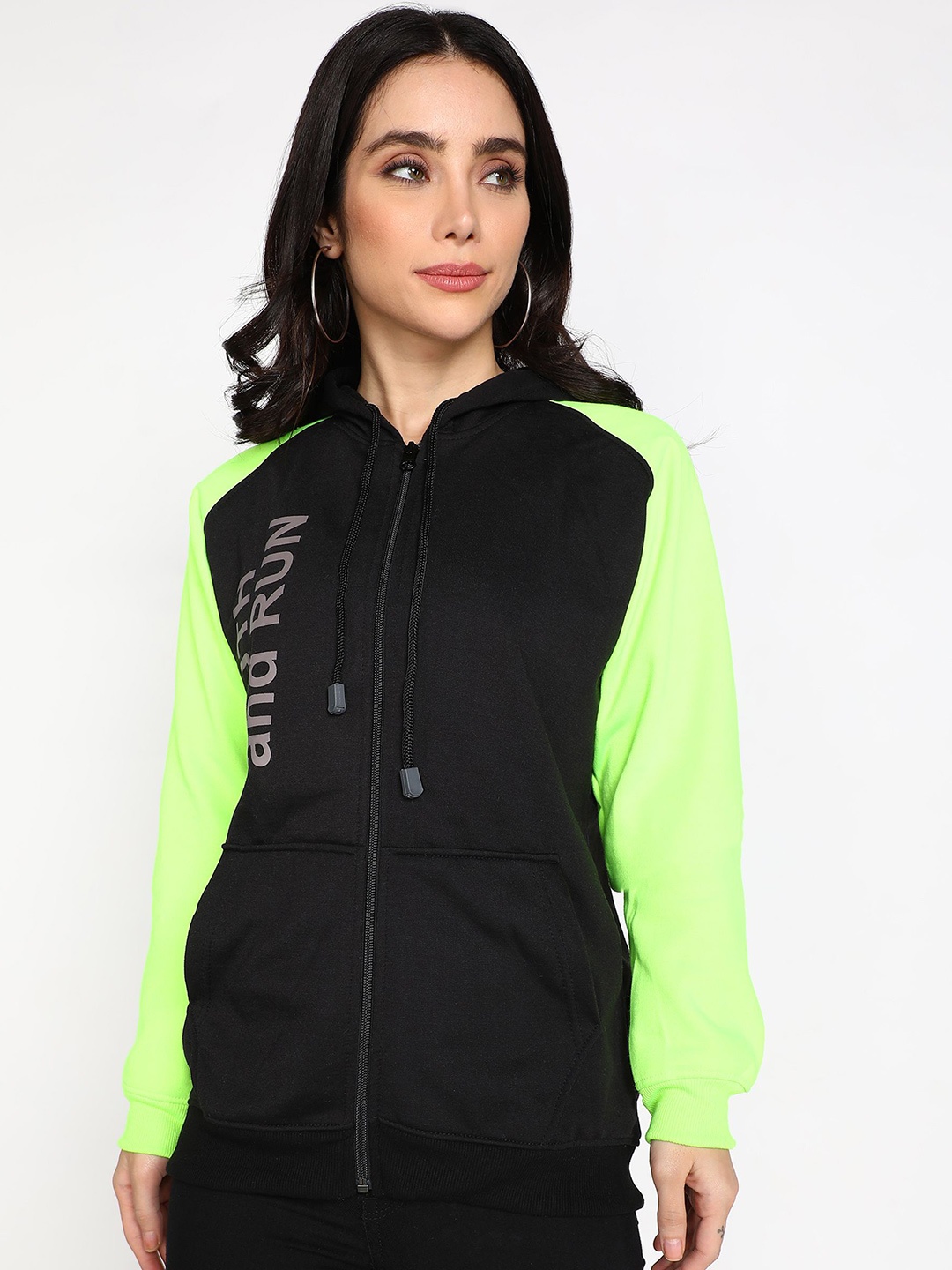 

Chanda Khuba Women Printed Hooded Sweatshirt, Black