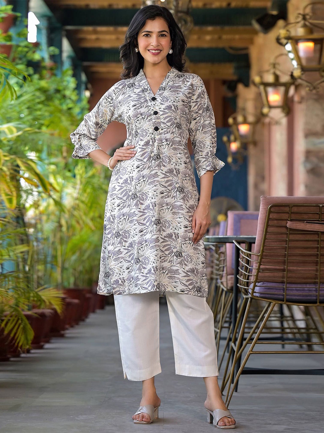 

Peachmode Printed Straight Kurta, Grey