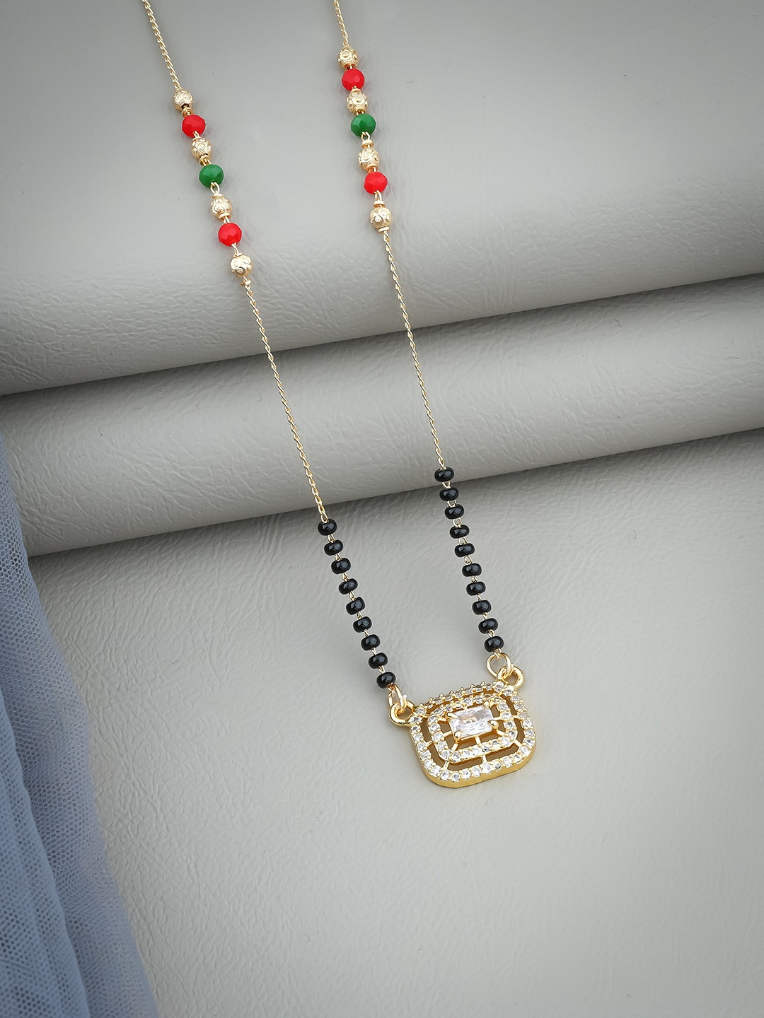 

Wynona Mangalsutra, Gold