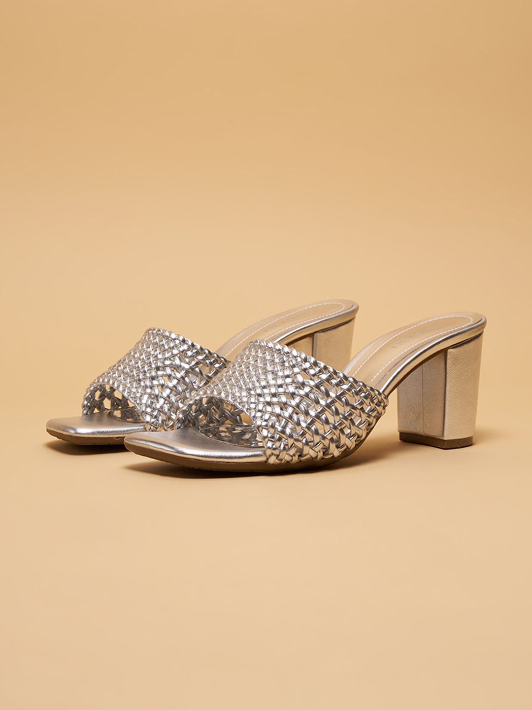 

ERIDANI Freny Metallic Block Heels, Silver