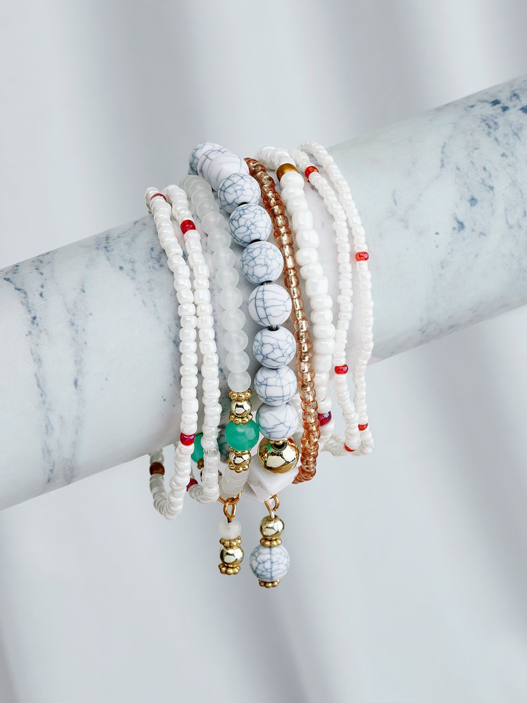 

JOKER & WITCH Women 8 Bracelet, Cream