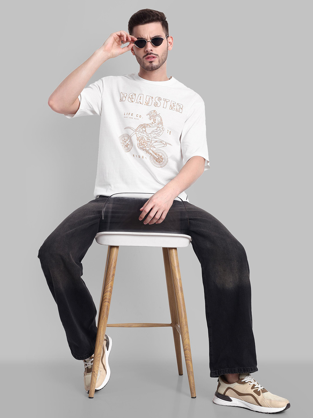 

The Roadster Lifestyle Co. Graphic Printed Pure Cotton Relaxed Fit Tshirt, Cream