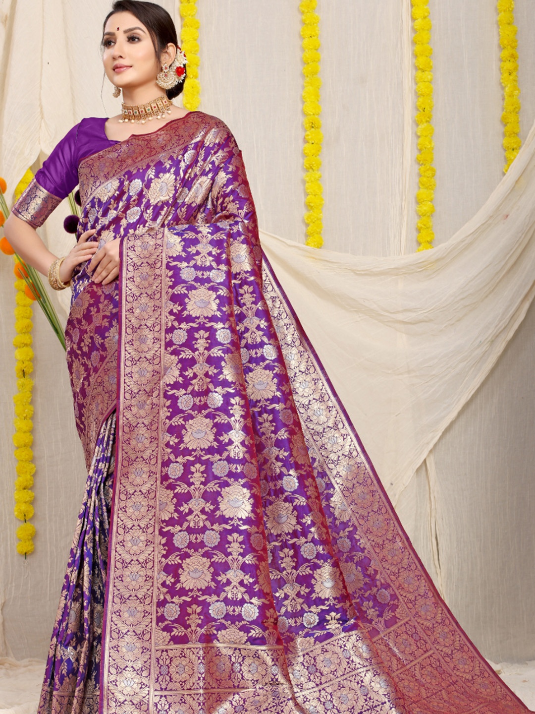 

Royal Rajgharana Saree Woven Design Zari Pure Silk Banarasi Sarees, Purple