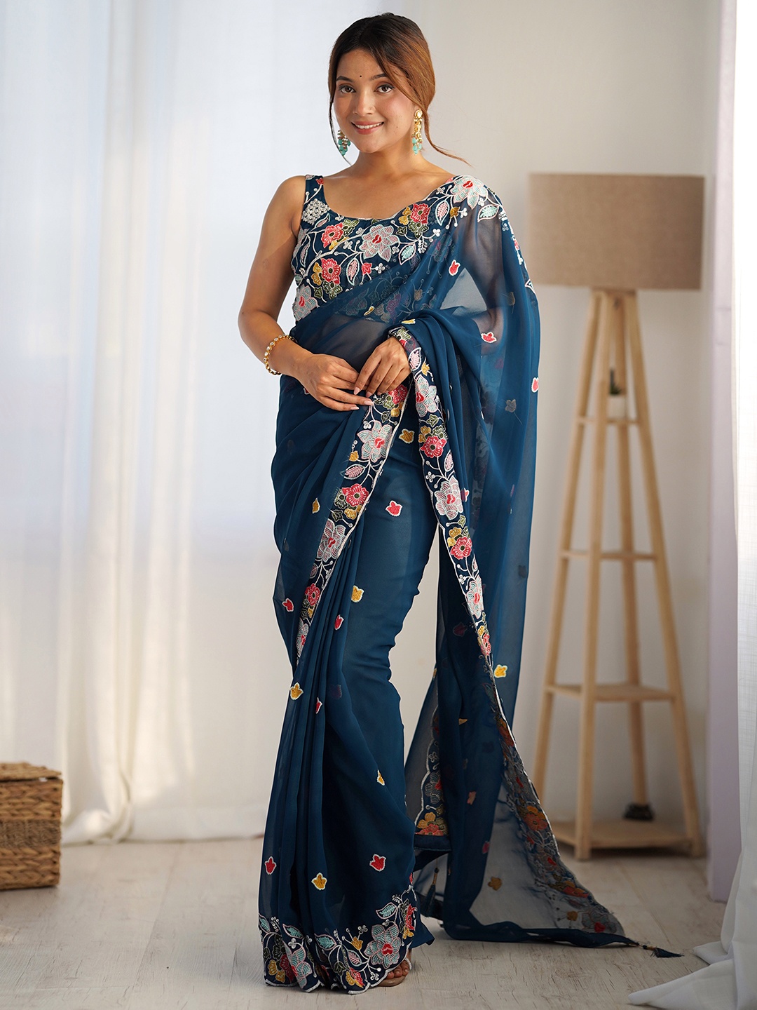 

Satrani Floral Sequinned Pure Georgette Saree, Blue