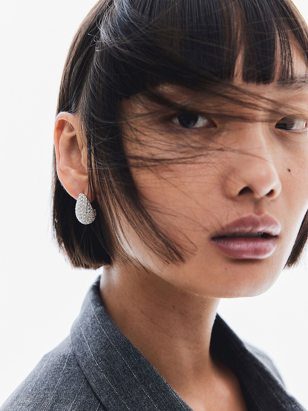 

H&M Rhinestone-Decorated Dome Earrings, Silver