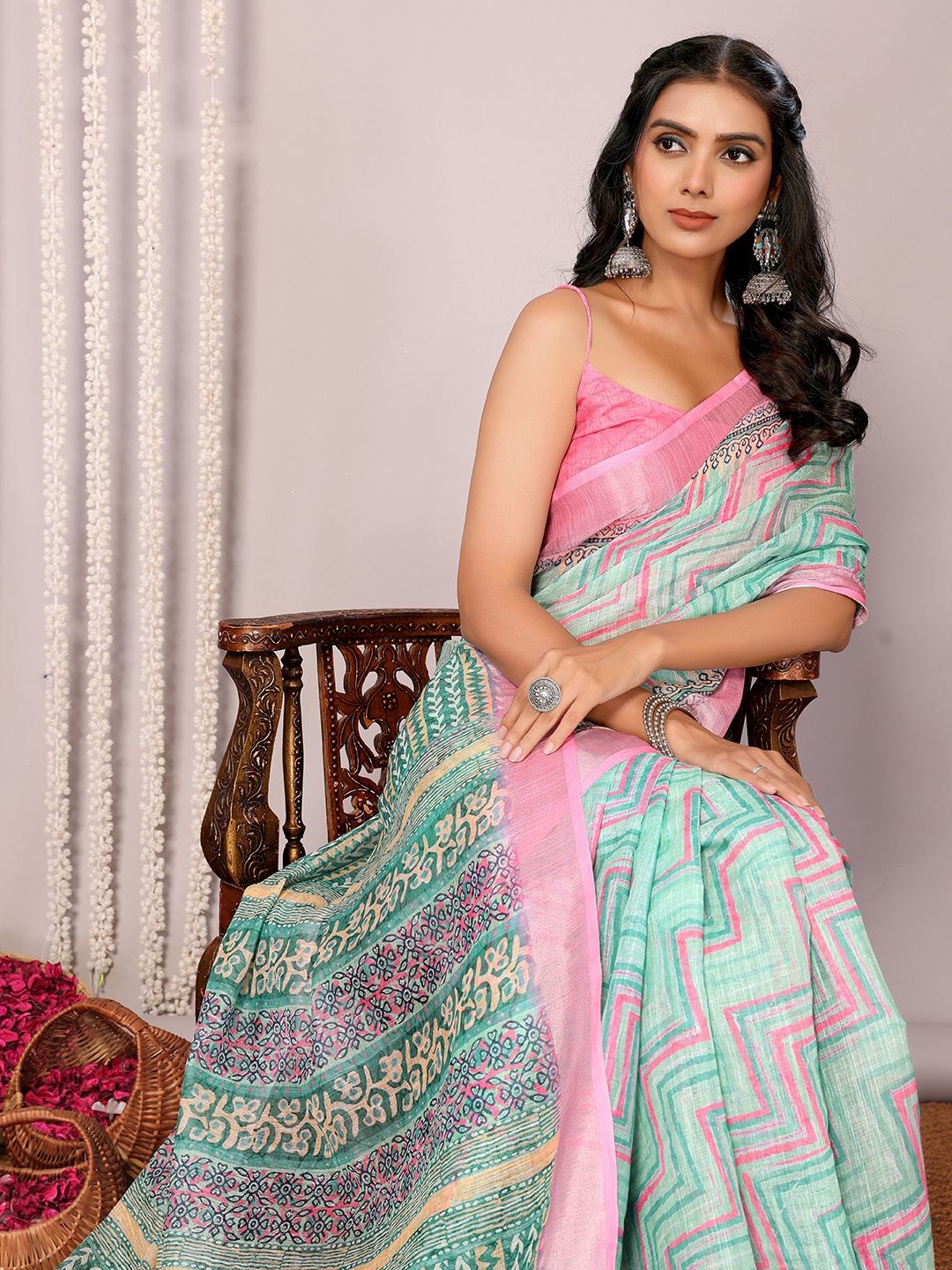 

KALINI Green Linen Blend Chevron Printed Daily Wear Saree with Blouse Piece