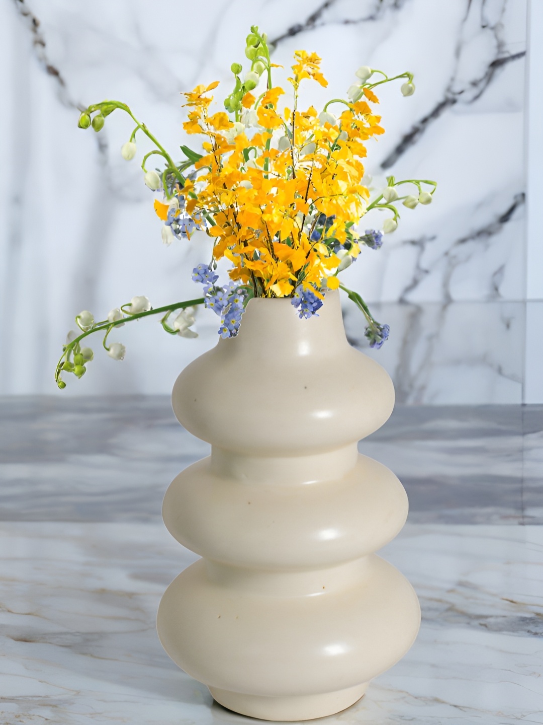 

The Decor Lane Off-White Glossy Decorative Ceramic Flower Vase