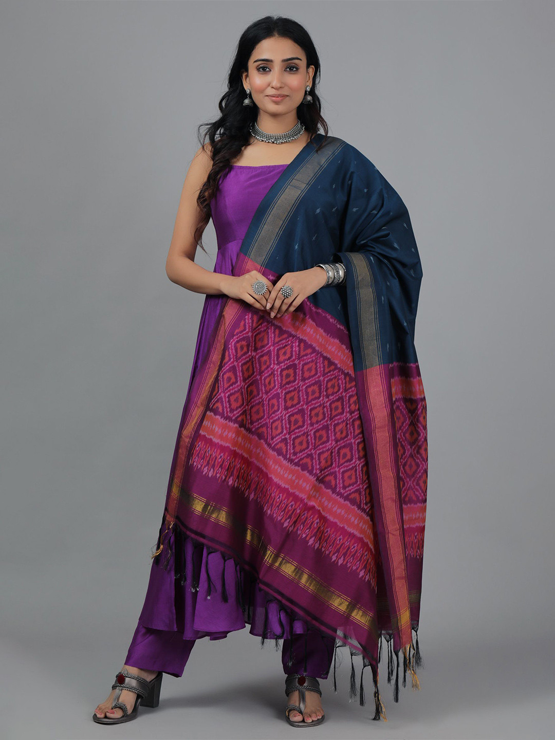 

TJORI Geometric Printed Cotton Dupatta, Blue