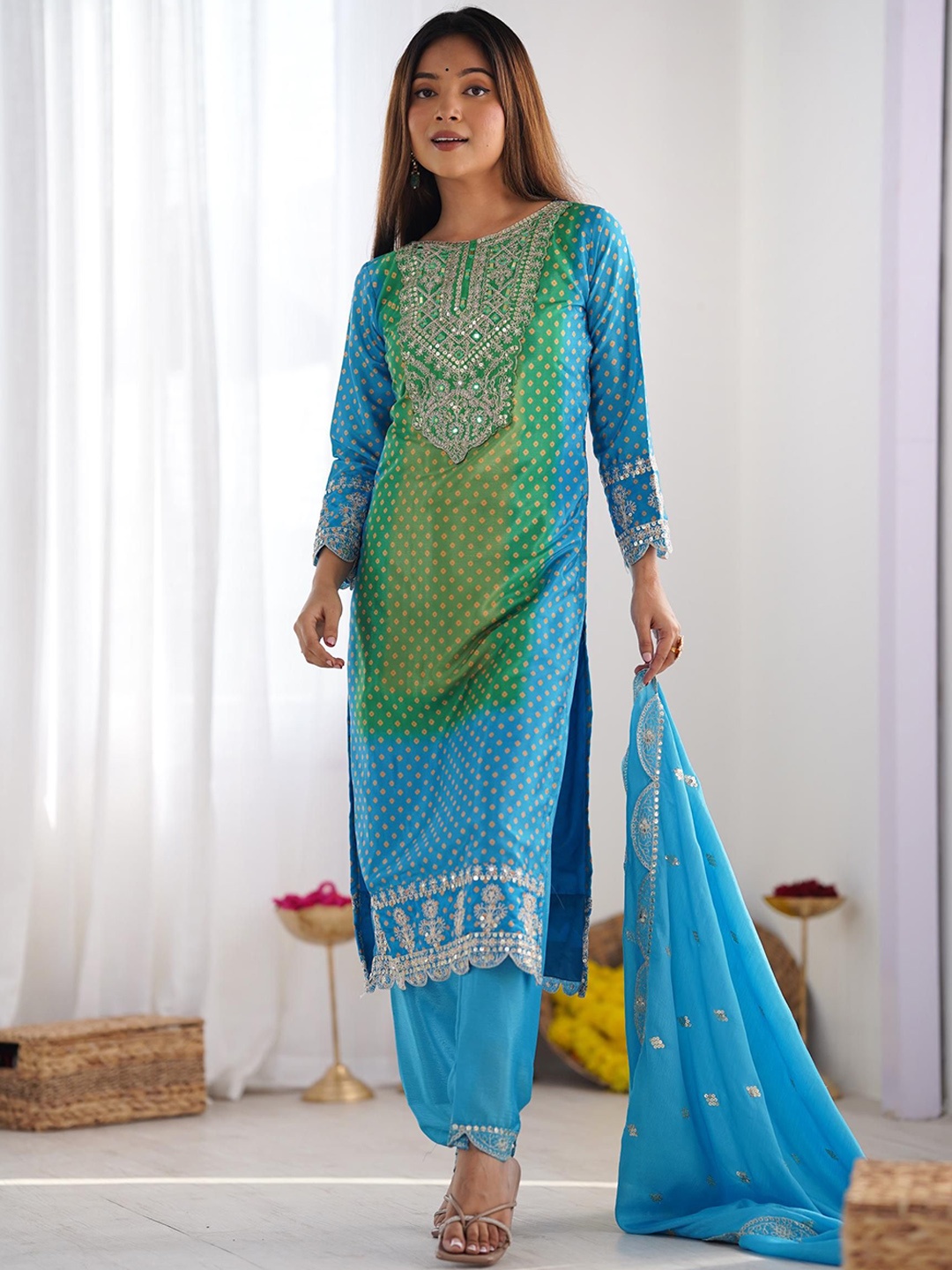 

HARI FASHION Women Ethnic Motifs Embroidered Regular Kurta with Pyjamas & With Dupatta, Blue