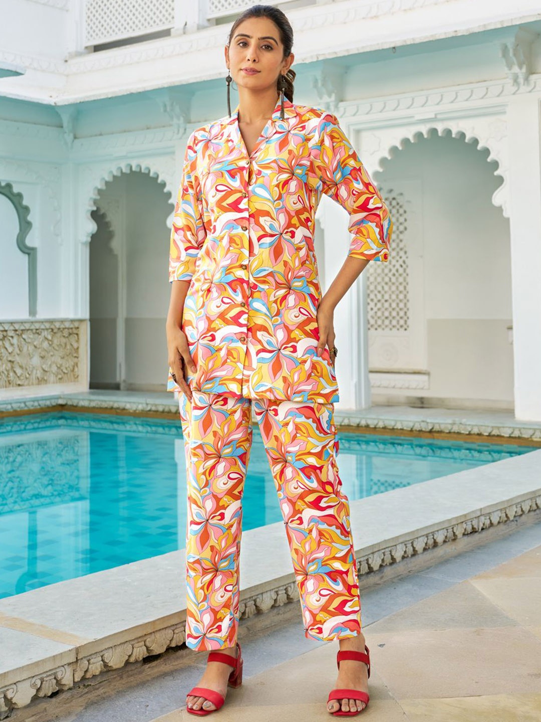 

VIBE VISION Printed Shirt With Trouser Co-Ords, Gold