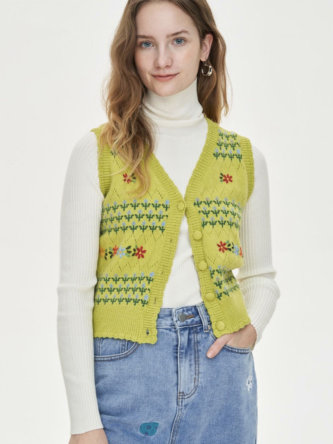 

LULU & SKY Women Floral Crop Cardigan, Green