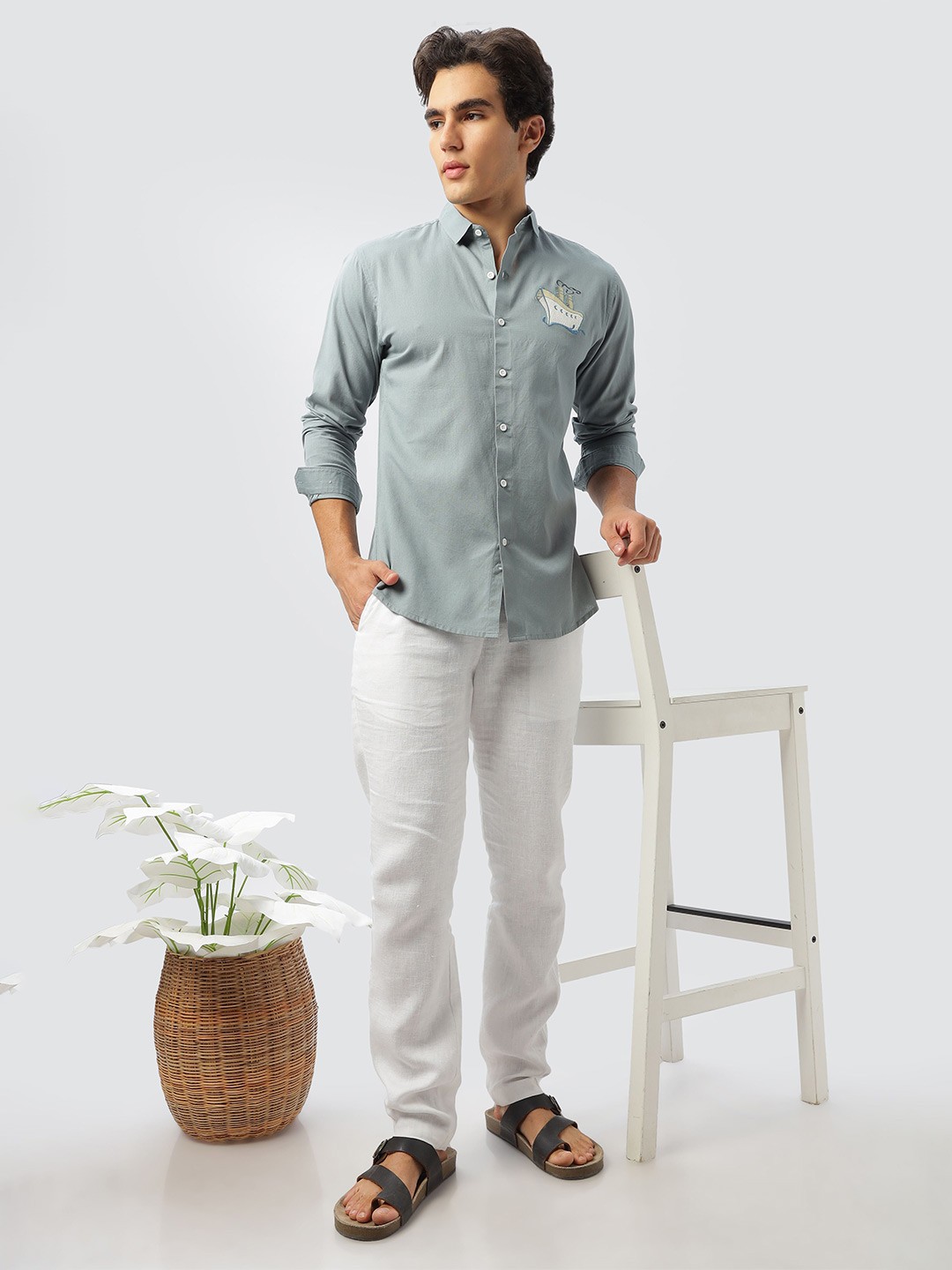 

HAMPTONS Men Graphic Embroidered Casual Shirt, Green
