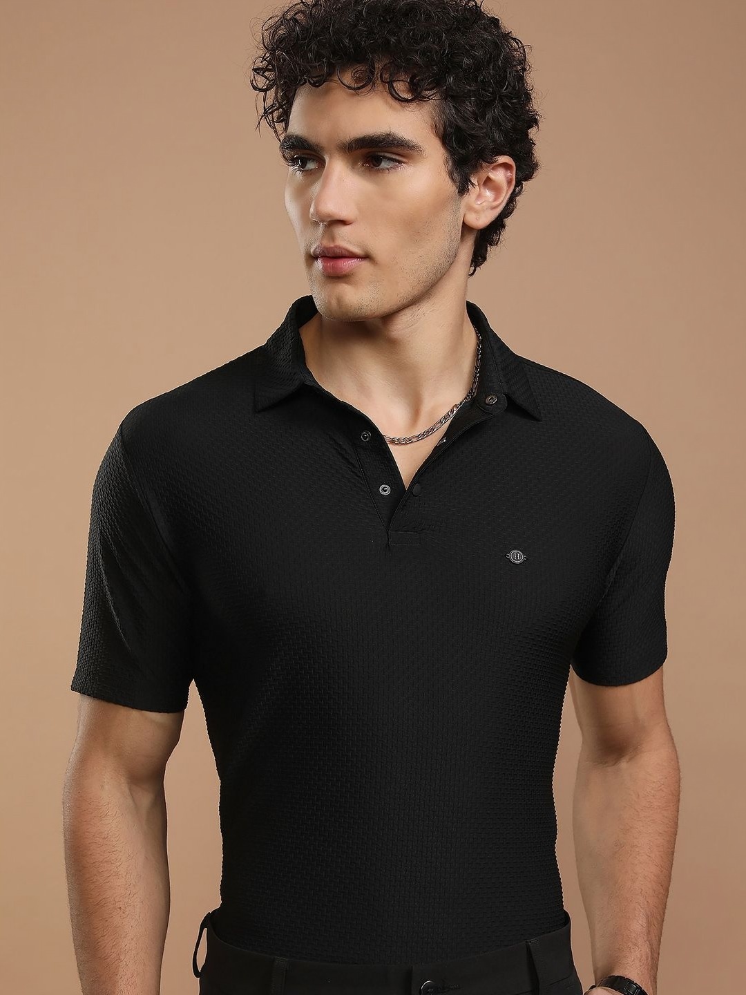 

HIGHLANDER Men Polo Collar Slim Fit T-shirt, Black