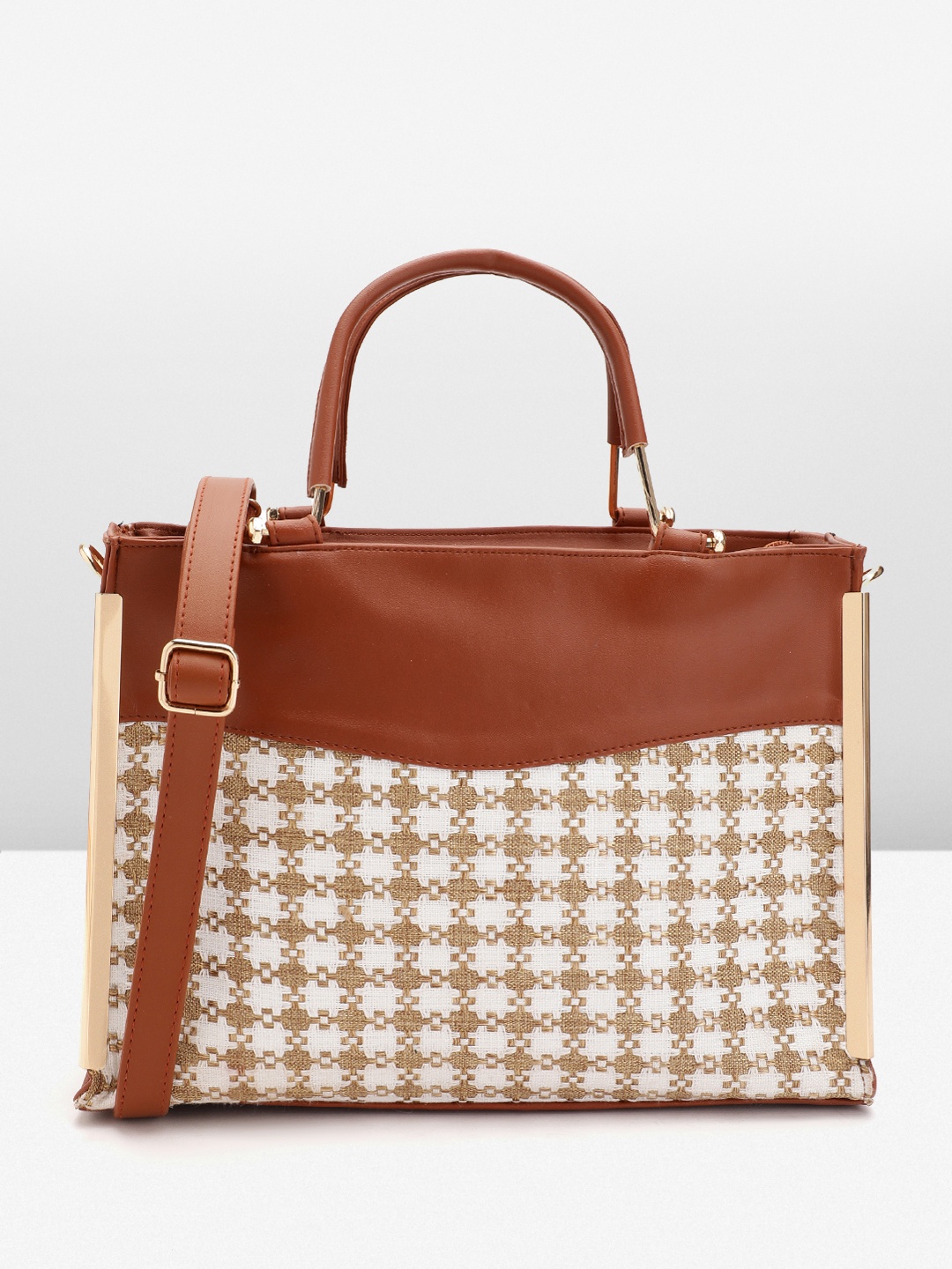 

Mast & Harbour Structured Handheld Bag, Tan