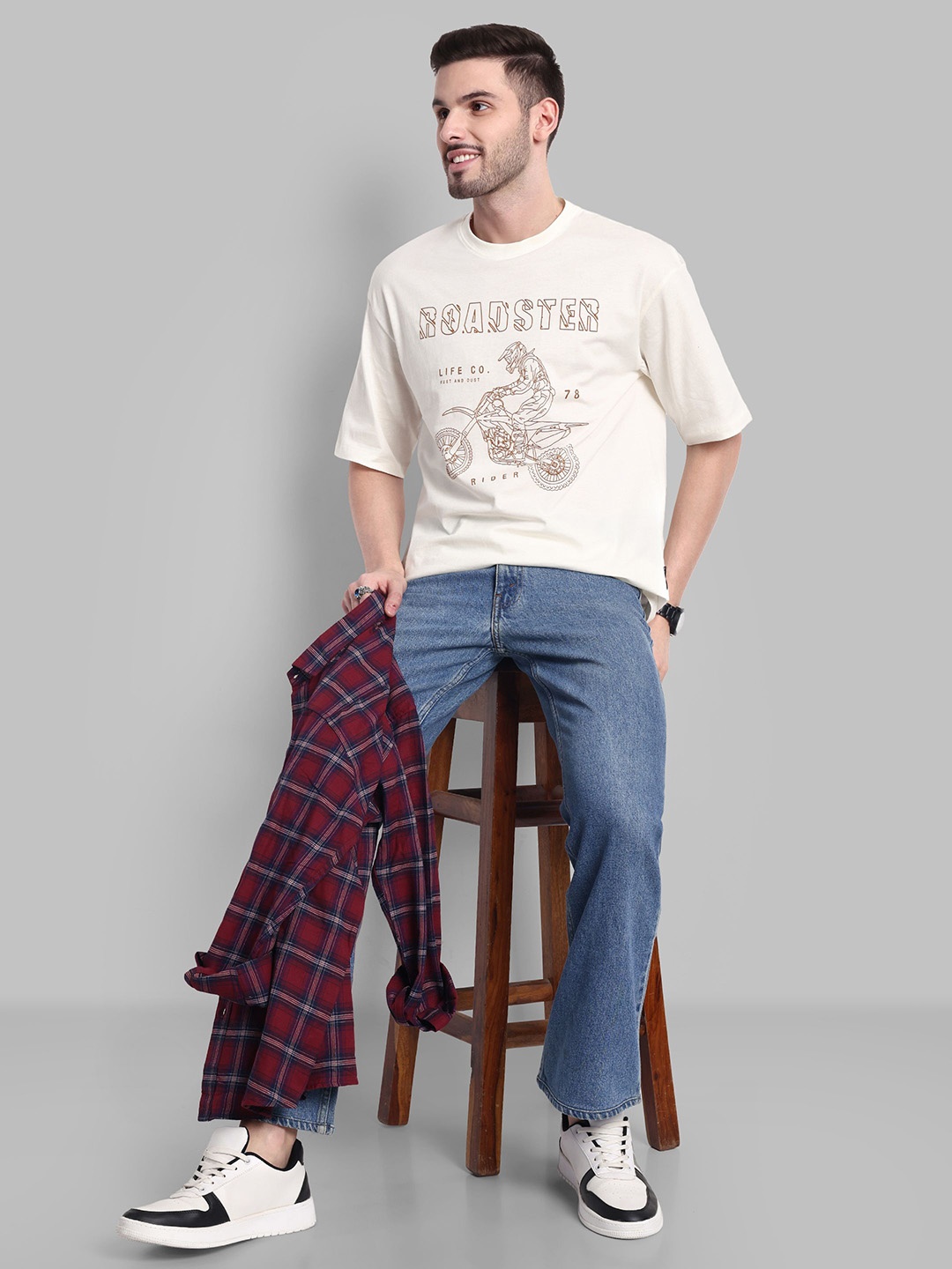 

The Roadster Lifestyle Co Printed Pure Cotton Relaxed-Fit T-Shirt, Cream